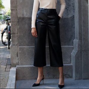 Aritzia Coney Pant size 10 like Melina crop
